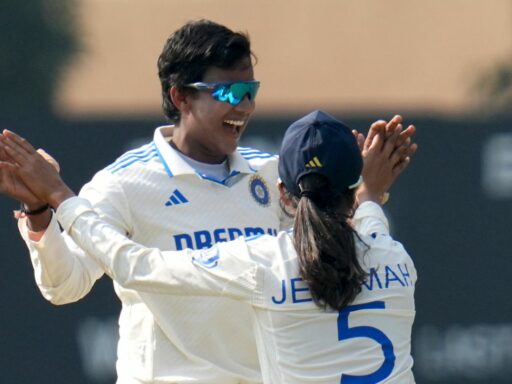 Ind vs Eng womens Test Amol Muzumdar Deepti