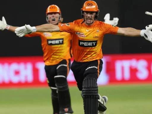 Perth Scorchers Brisbane Heat face crunch depth test in bid